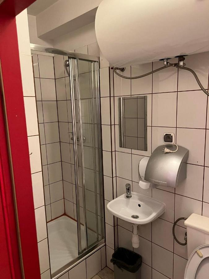 50 People Bis Apartment Krakow Dış mekan fotoğraf